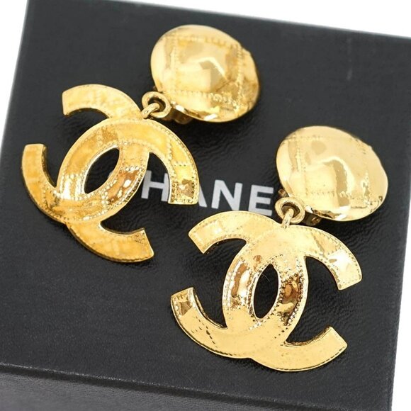 CHANEL Large CC Logos Vintage Dangle Earrings Gold Tone 94P w/Box #794-35 - Picture 1 of 6